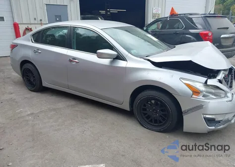 2015 Nissan Altima из США, поврежденный, VIN 1N4AL3AP8FC454423